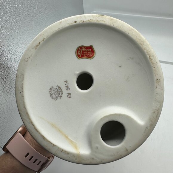 Vintage Lefton China Hand Painted Figurine KW 6414 Musician Lute Guitar Bisque - Picture 9 of 16